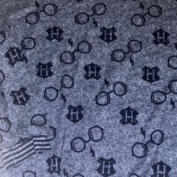 Harry Potter Themed Blue Pullover Long Sleeves Sweatshirt Size Large - Picture 5 of 11